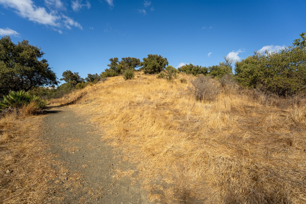 Plots for sale in Cerros Del Aguila Costa Del Sol, Málaga, Spain