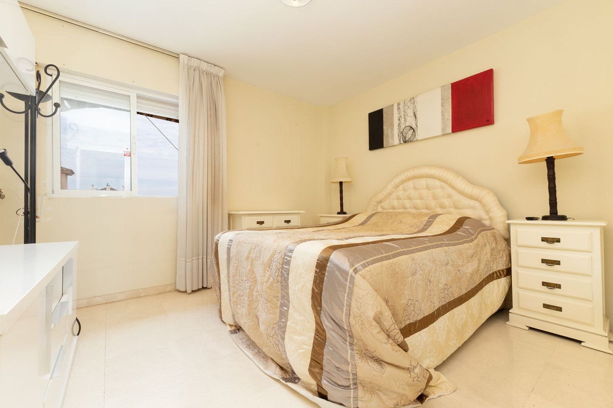Se vende Apartamento en Planta Última de 3 dormitorios en Costa Del Sol, Málaga, España