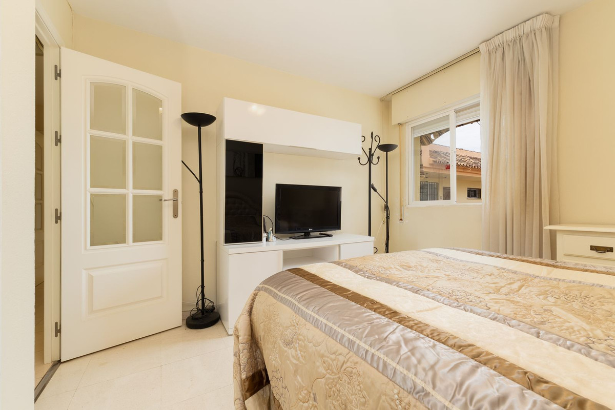 Se vende Apartamento en Planta Última de 3 dormitorios en Costa Del Sol, Málaga, España