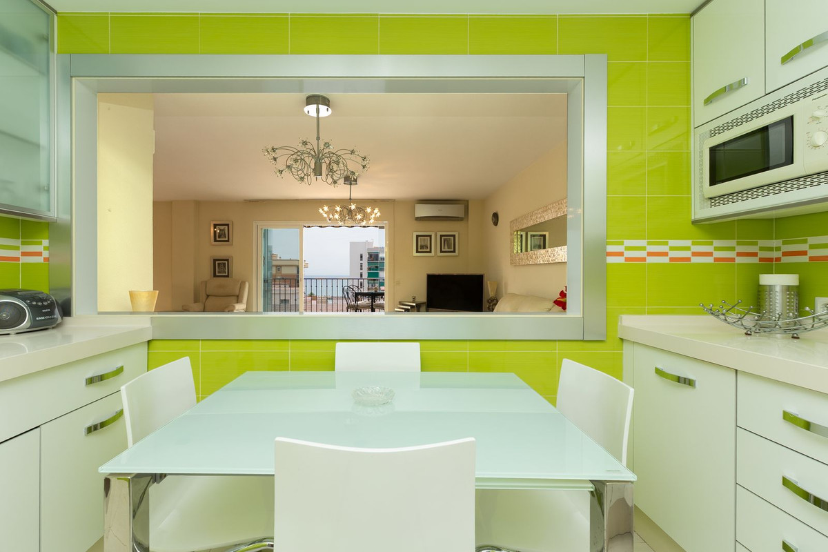 Se vende Apartamento en Planta Última de 3 dormitorios en Costa Del Sol, Málaga, España