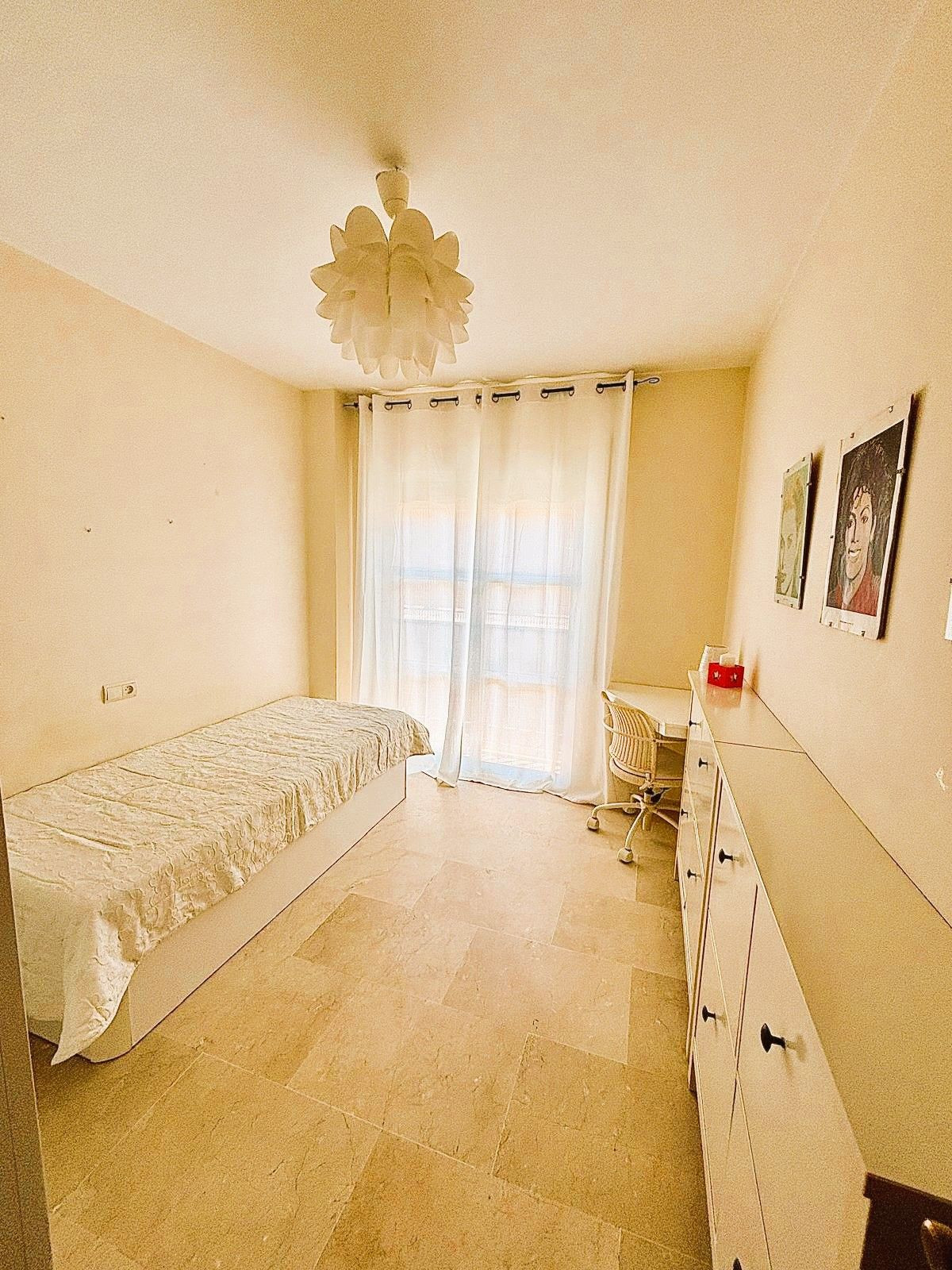 2 Bed Apartment for sale in Fuengirola Costa Del Sol, Málaga, Spain
