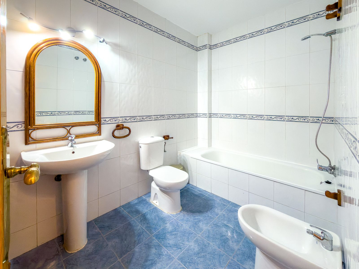 1 Bed Apartment for sale in Torreblanca Costa Del Sol, Málaga, Spain
