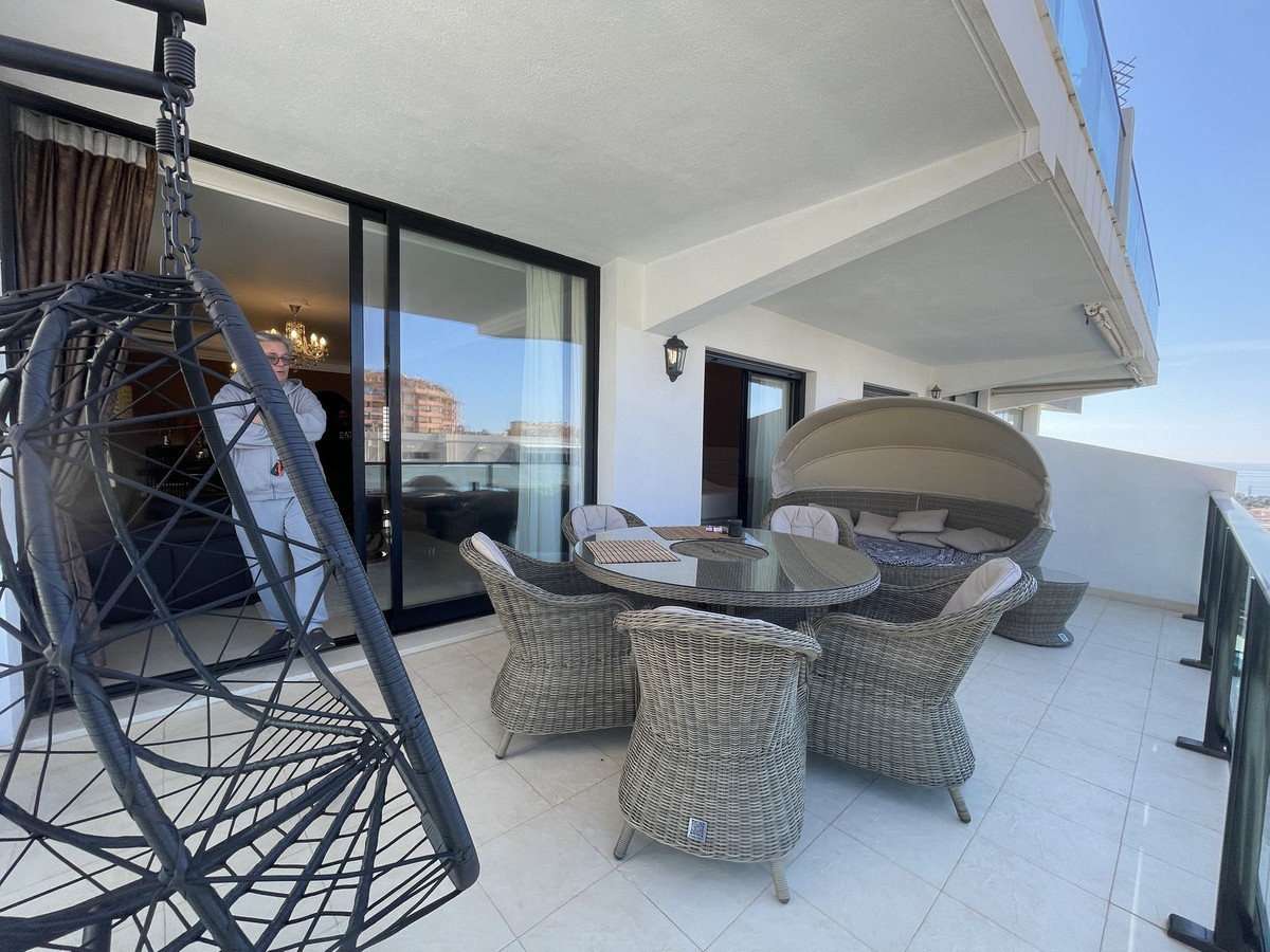 2 Bed Apartment for sale in Calahonda Costa Del Sol, Málaga, Spain