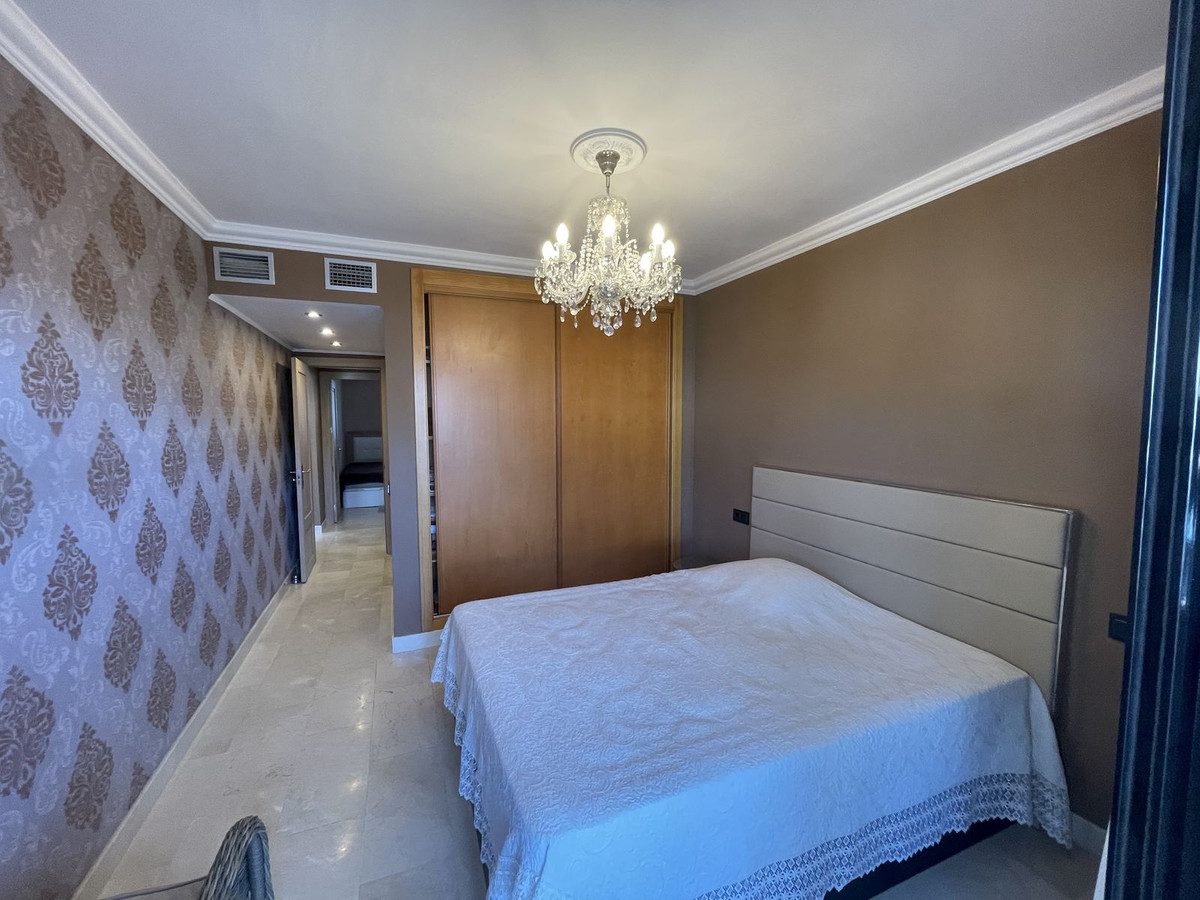 2 Bed Apartment for sale in Calahonda Costa Del Sol, Málaga, Spain