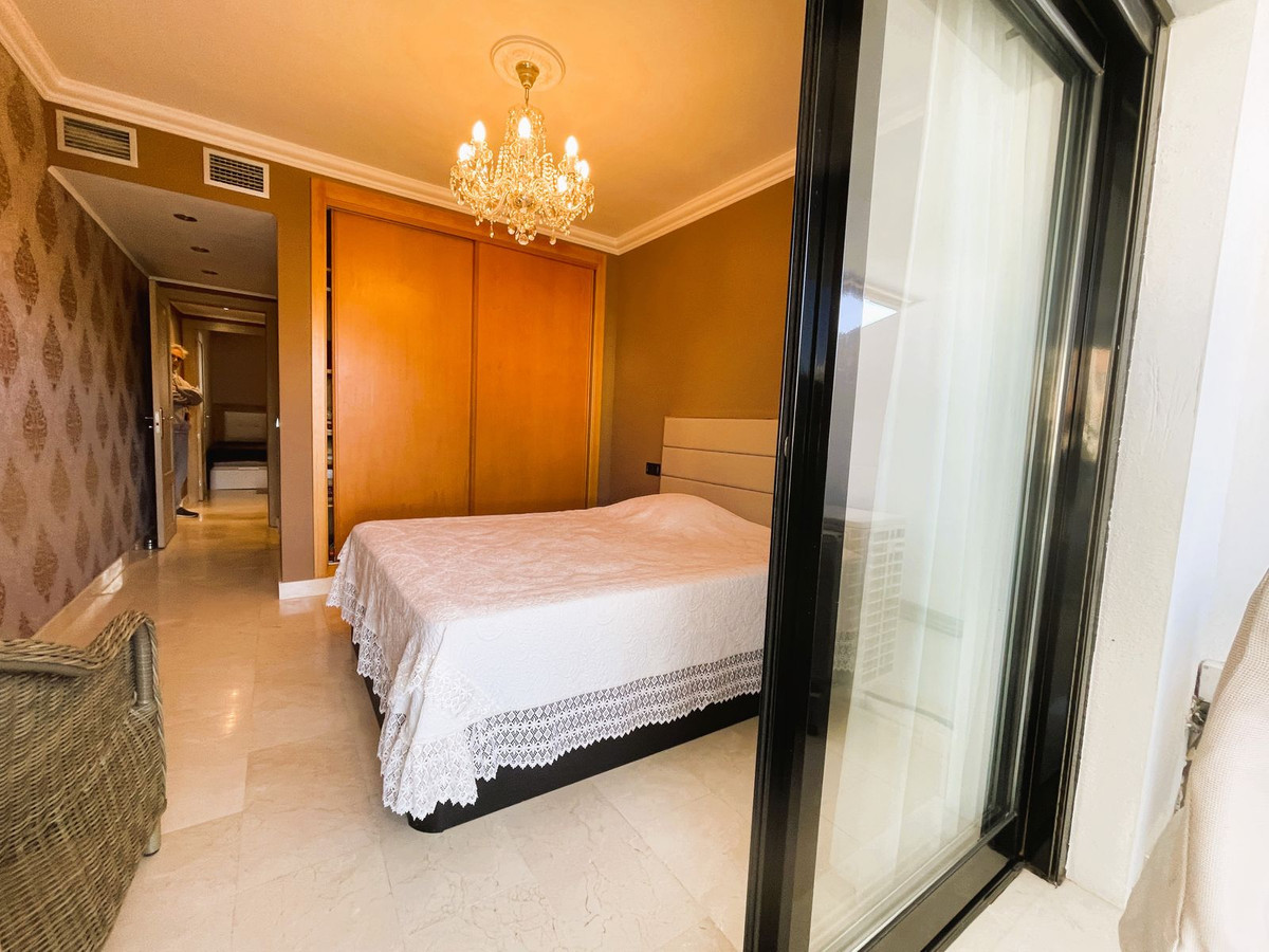 2 Bed Apartment for sale in Calahonda Costa Del Sol, Málaga, Spain