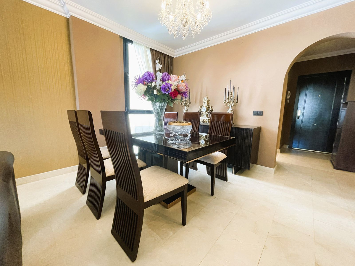 2 Bed Apartment for sale in Calahonda Costa Del Sol, Málaga, Spain