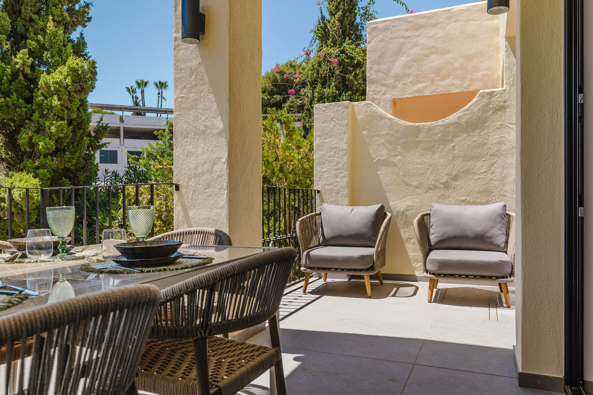 3 Bed Townhouse for sale in Aloha Costa Del Sol, Málaga, Spain