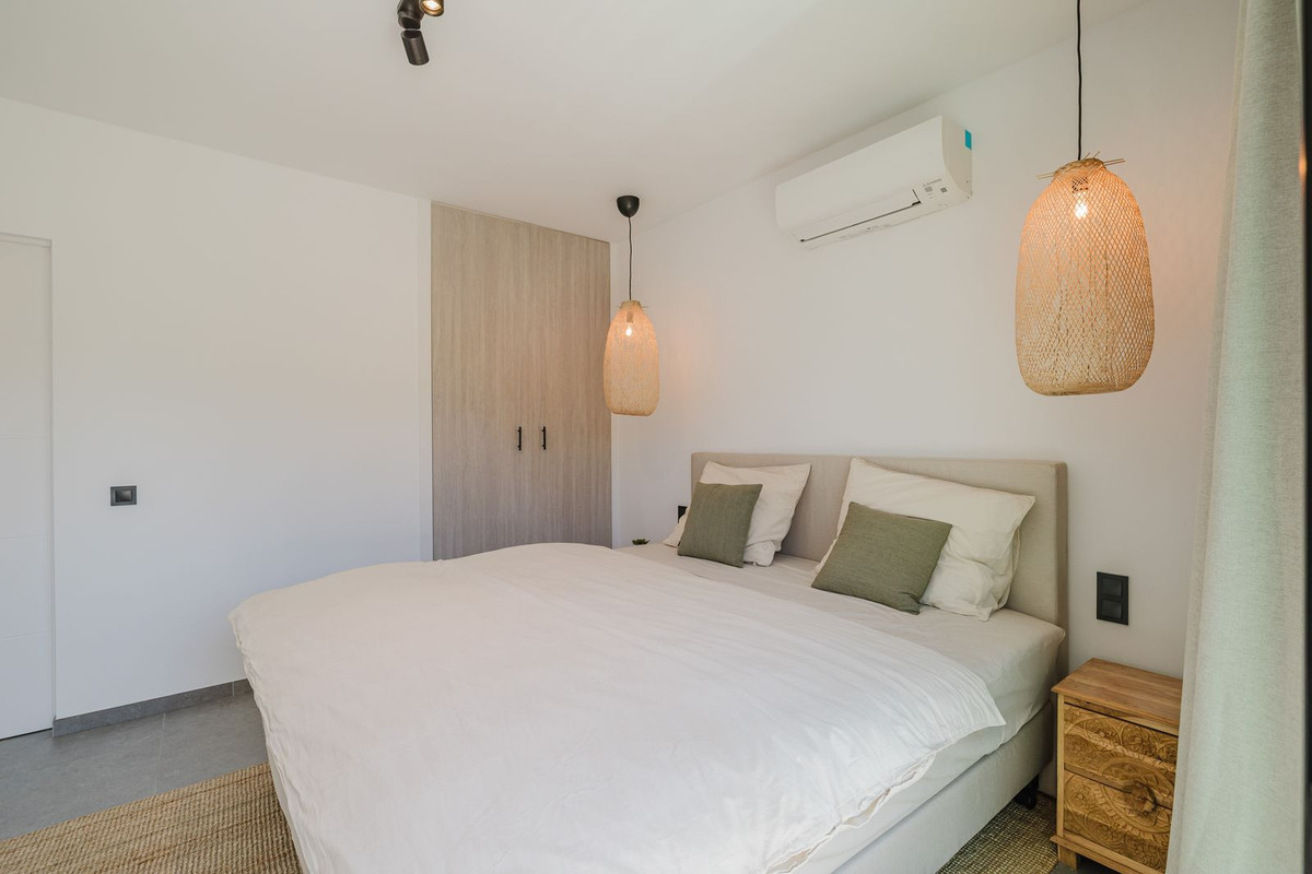 3 Bed Townhouse for sale in Aloha Costa Del Sol, Málaga, Spain