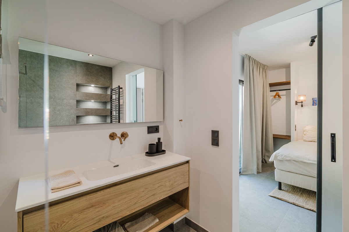 3 Bed Townhouse for sale in Aloha Costa Del Sol, Málaga, Spain