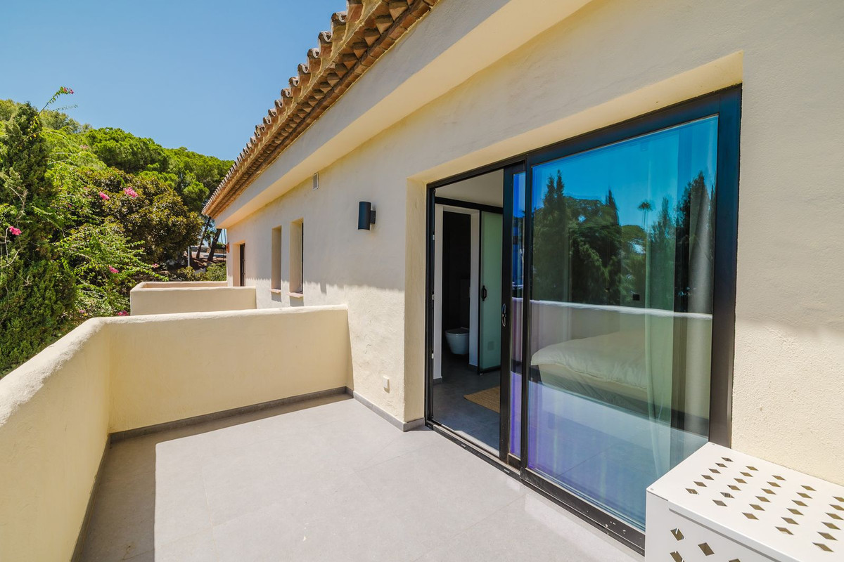 3 Bed Townhouse for sale in Aloha Costa Del Sol, Málaga, Spain