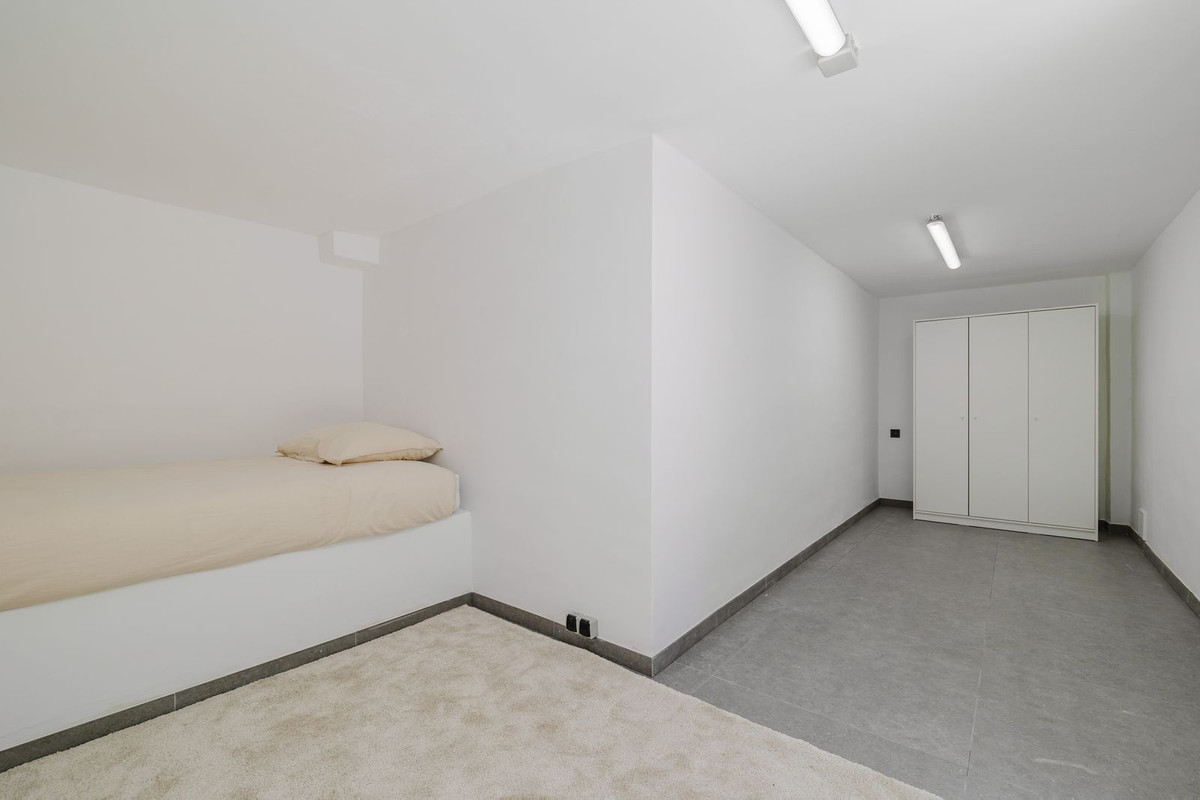 3 Bed Townhouse for sale in Aloha Costa Del Sol, Málaga, Spain