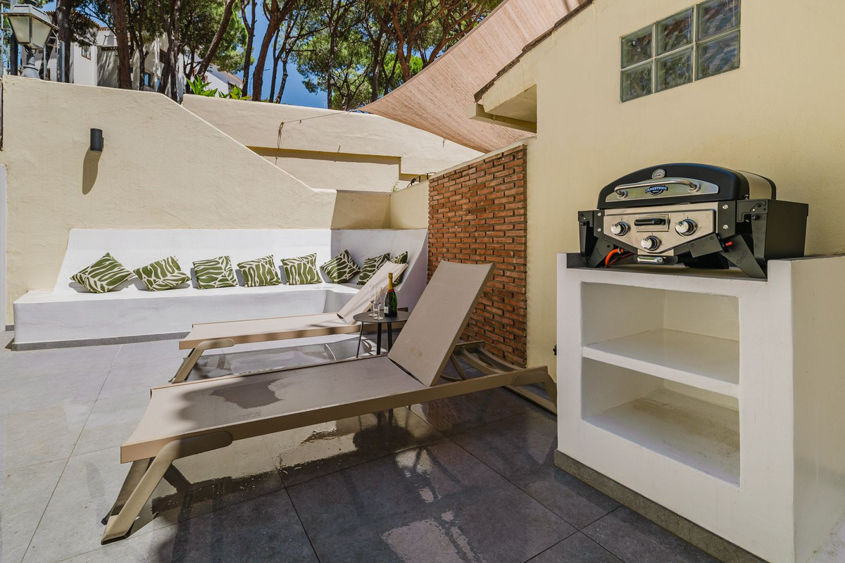 3 Bed Townhouse for sale in Aloha Costa Del Sol, Málaga, Spain
