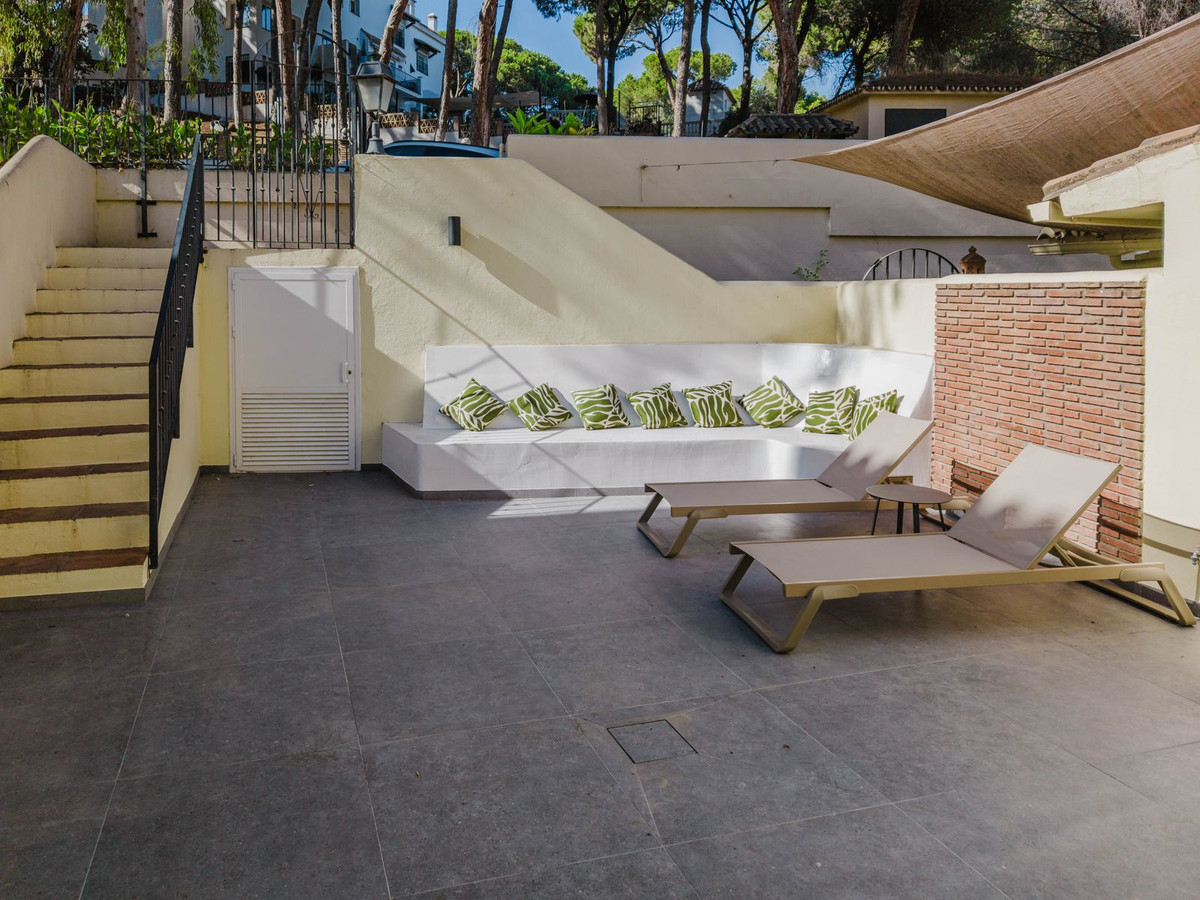 3 Bed Townhouse for sale in Aloha Costa Del Sol, Málaga, Spain