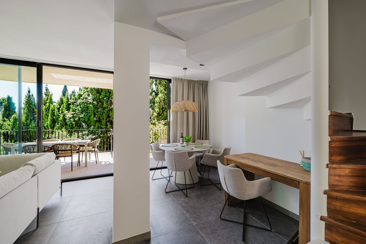 3 Bed Townhouse for sale in Aloha Costa Del Sol, Málaga, Spain