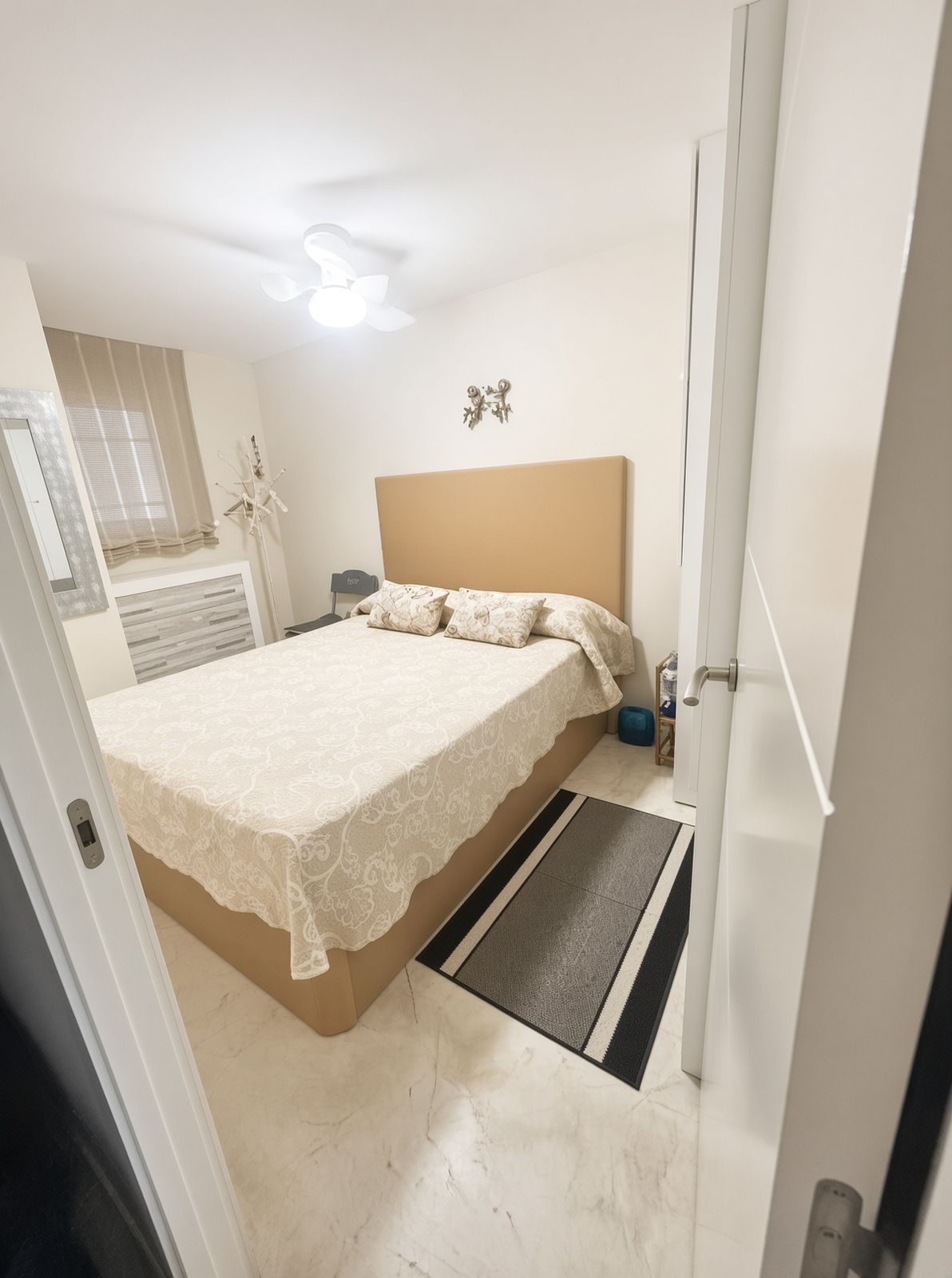 1 Bed Apartment for sale in Estepona Costa Del Sol, Málaga, Spain