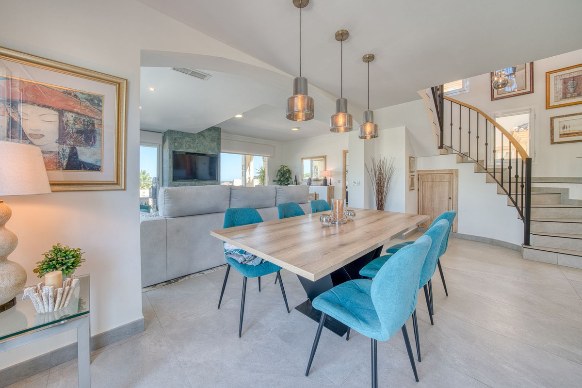 Se vende Ático Dúplex de 3 dormitorios en Costa Del Sol, Cadiz, España
