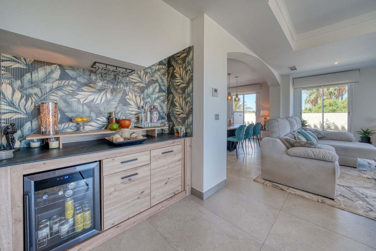 Se vende Ático Dúplex de 3 dormitorios en Costa Del Sol, Cadiz, España