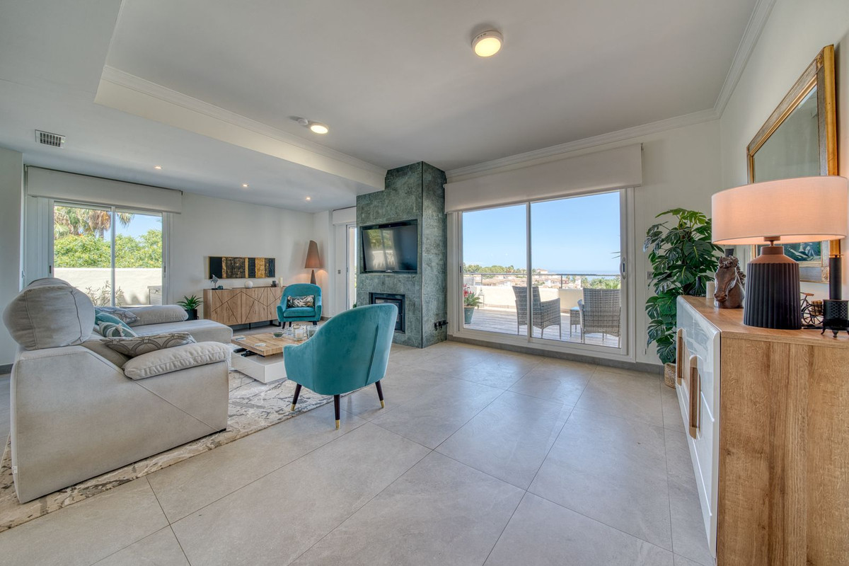 Se vende Ático Dúplex de 3 dormitorios en Costa Del Sol, Cadiz, España