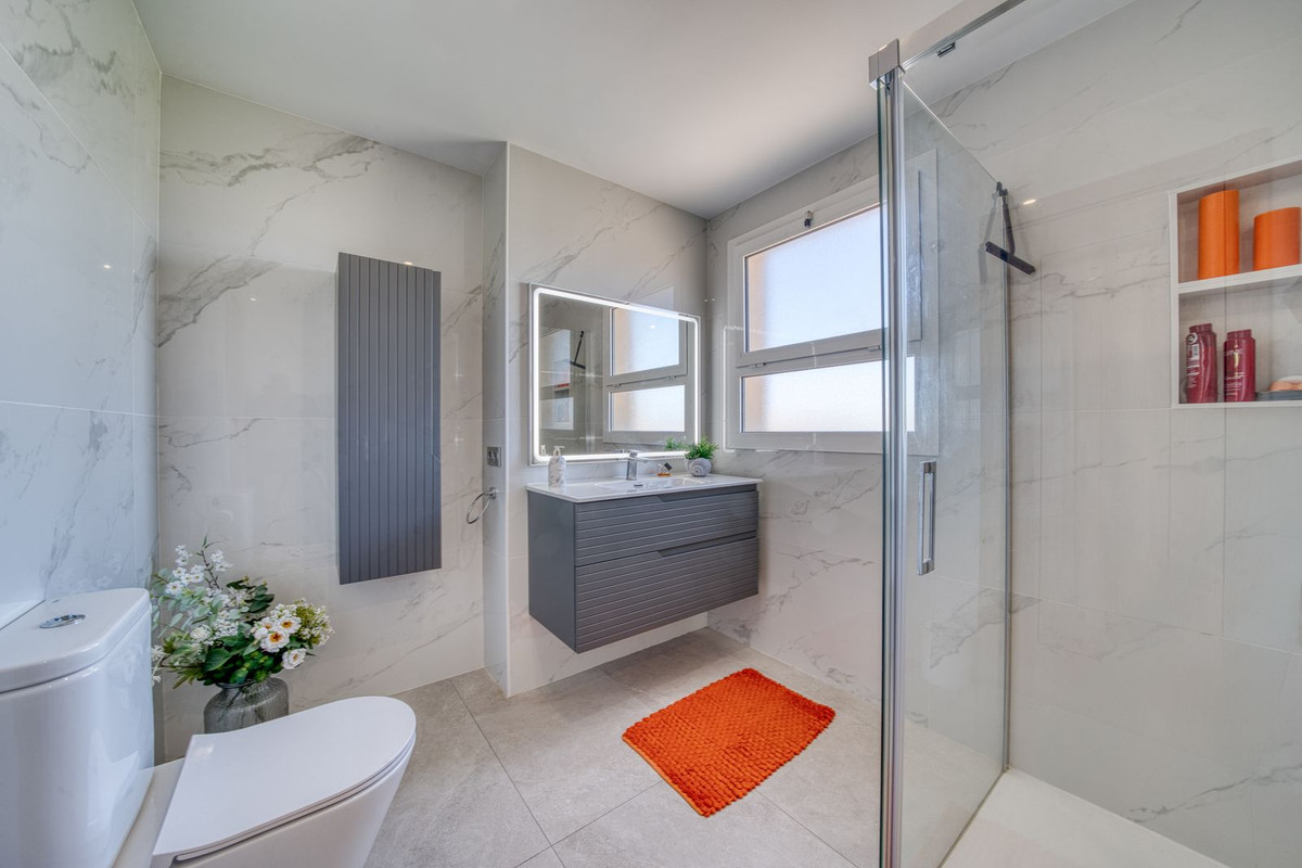 Se vende Ático Dúplex de 3 dormitorios en Costa Del Sol, Cadiz, España