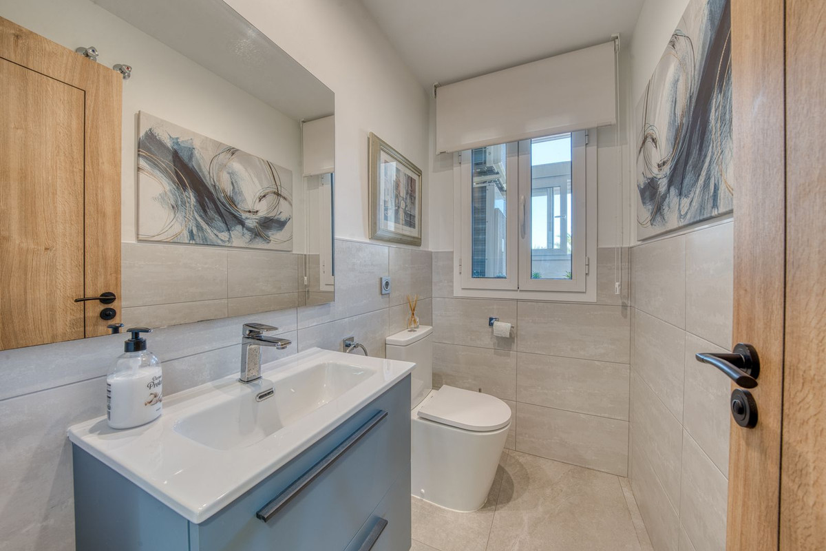 Se vende Ático Dúplex de 3 dormitorios en Costa Del Sol, Cadiz, España