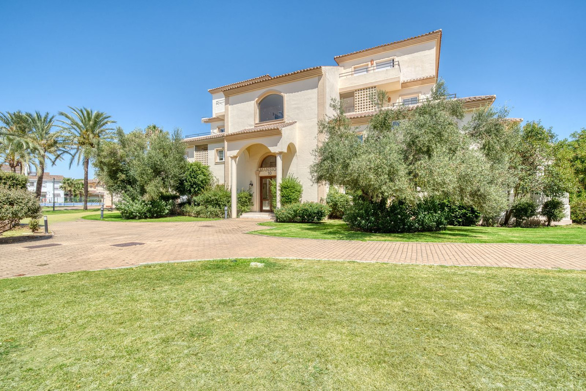 Se vende Ático Dúplex de 3 dormitorios en Costa Del Sol, Cadiz, España