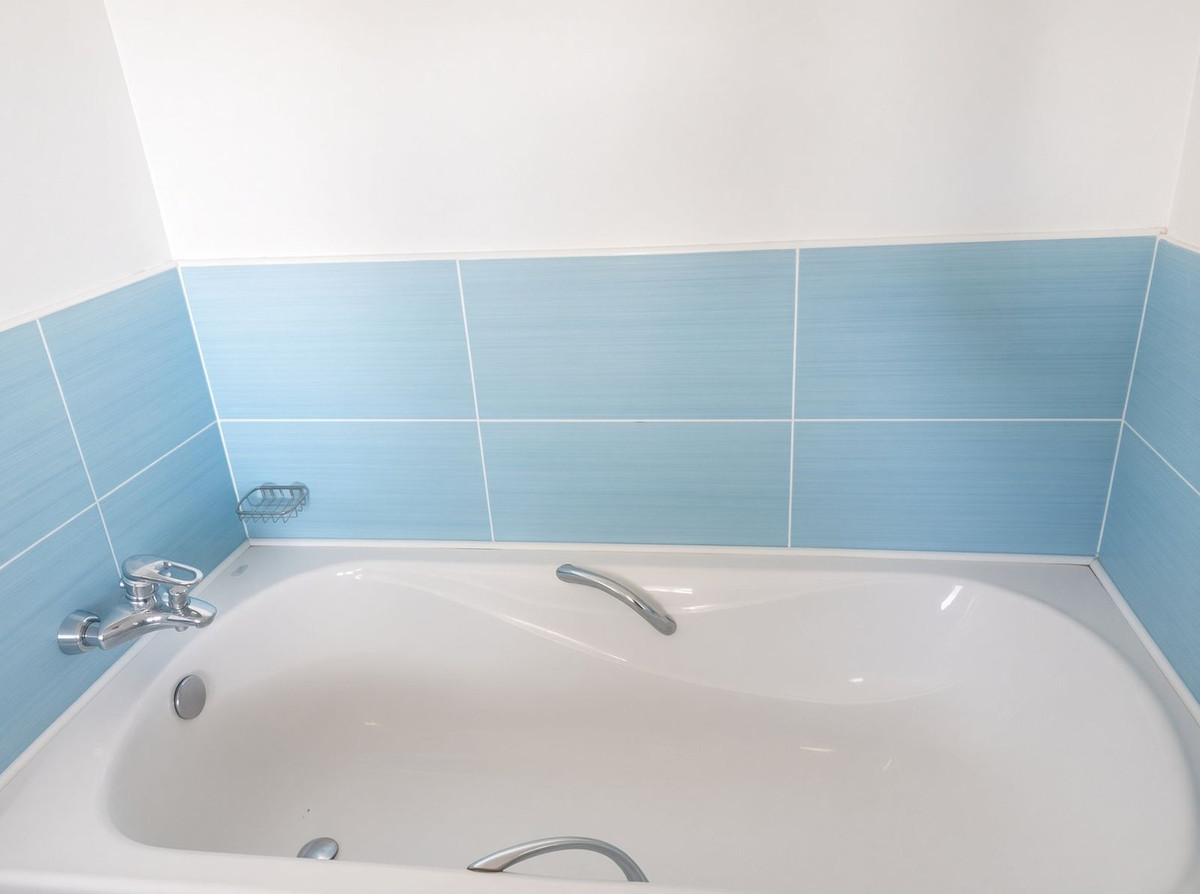 Se vende Villa - Chalet de 3 dormitorios en Costa Del Sol, Málaga, España