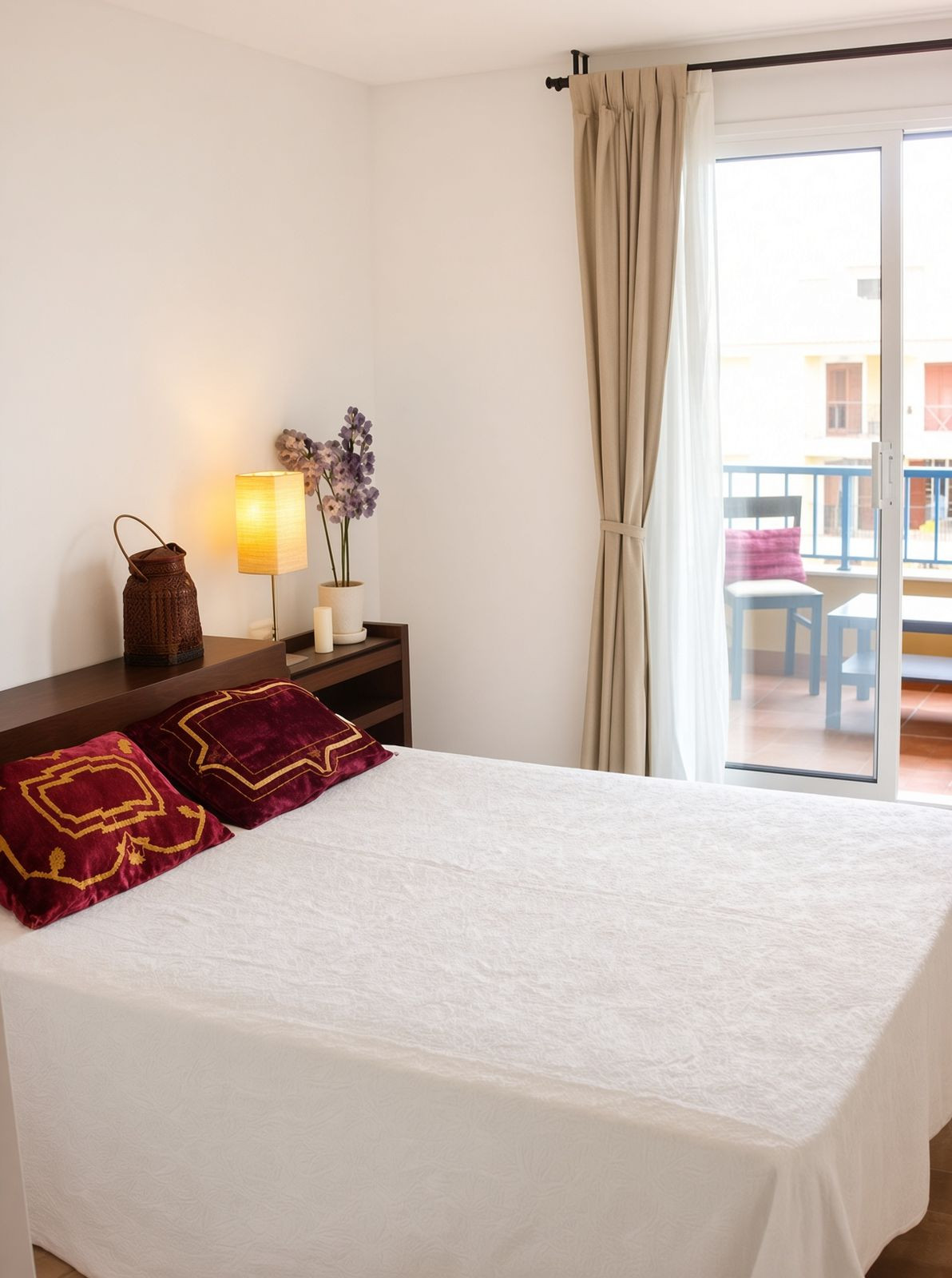 Se vende Apartamento Planta Media de 2 dormitorios en Costa Del Sol, Cadiz, España