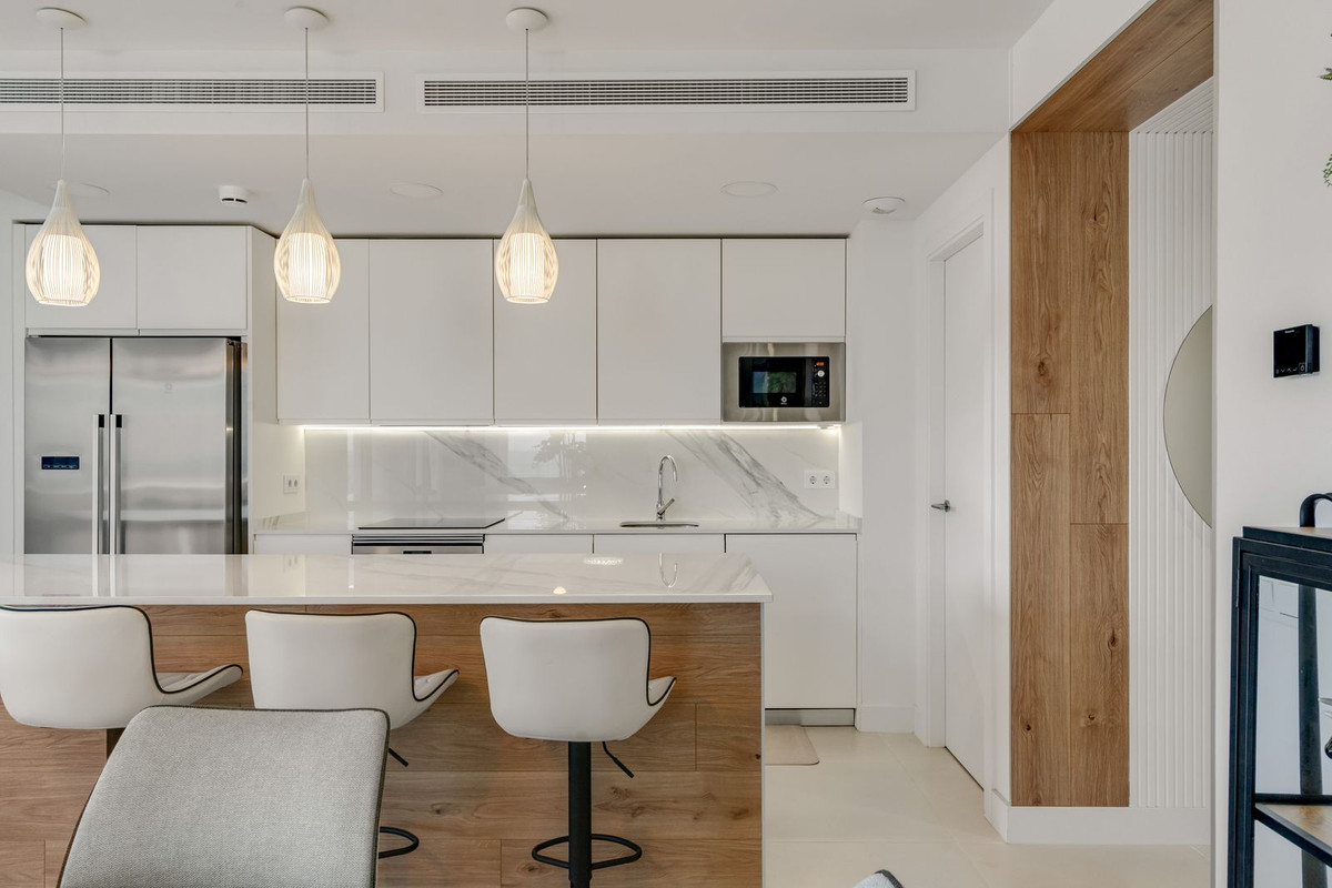 4 Bed Apartment for sale in Higueron Costa Del Sol, Málaga, Spain