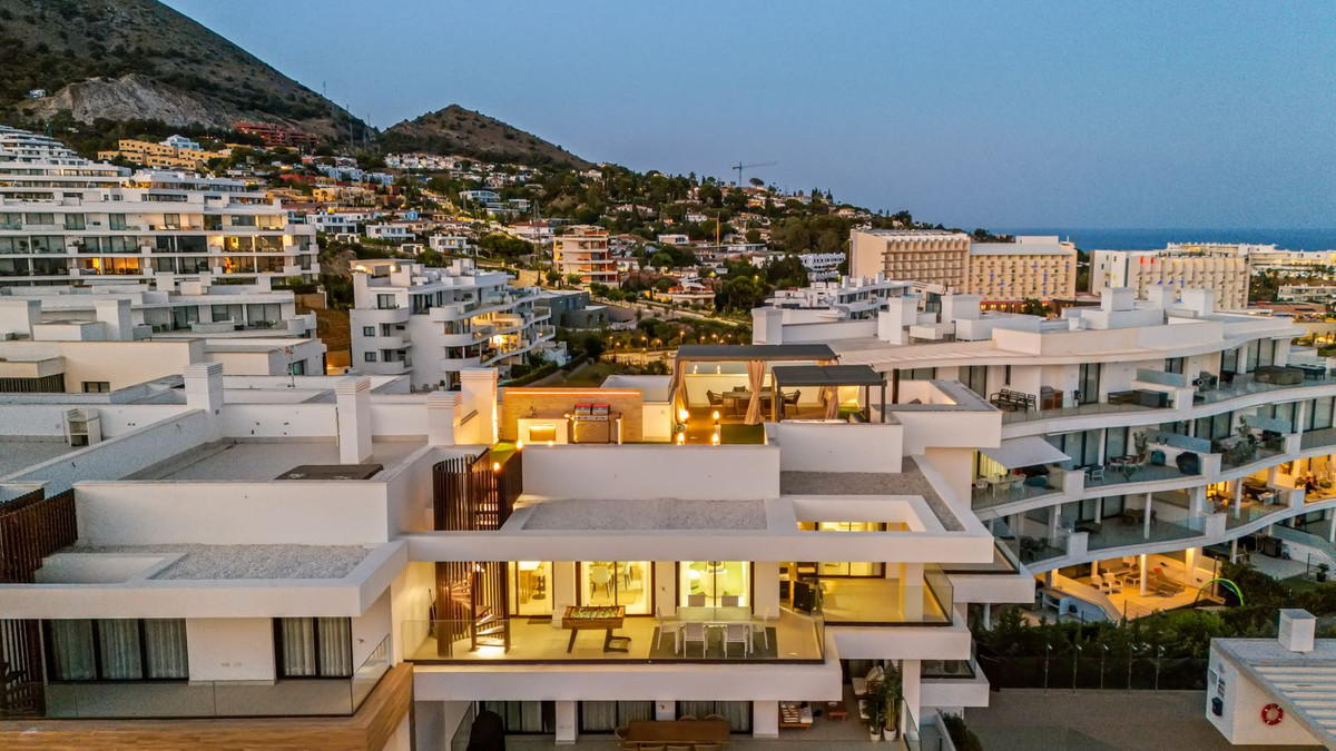 4 Bed Apartment for sale in Higueron Costa Del Sol, Málaga, Spain