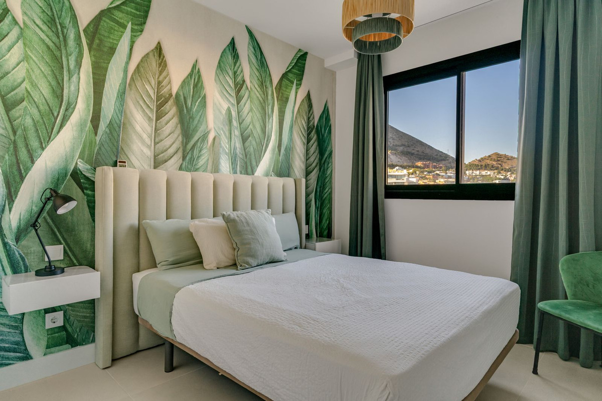 4 Bed Apartment for sale in Higueron Costa Del Sol, Málaga, Spain