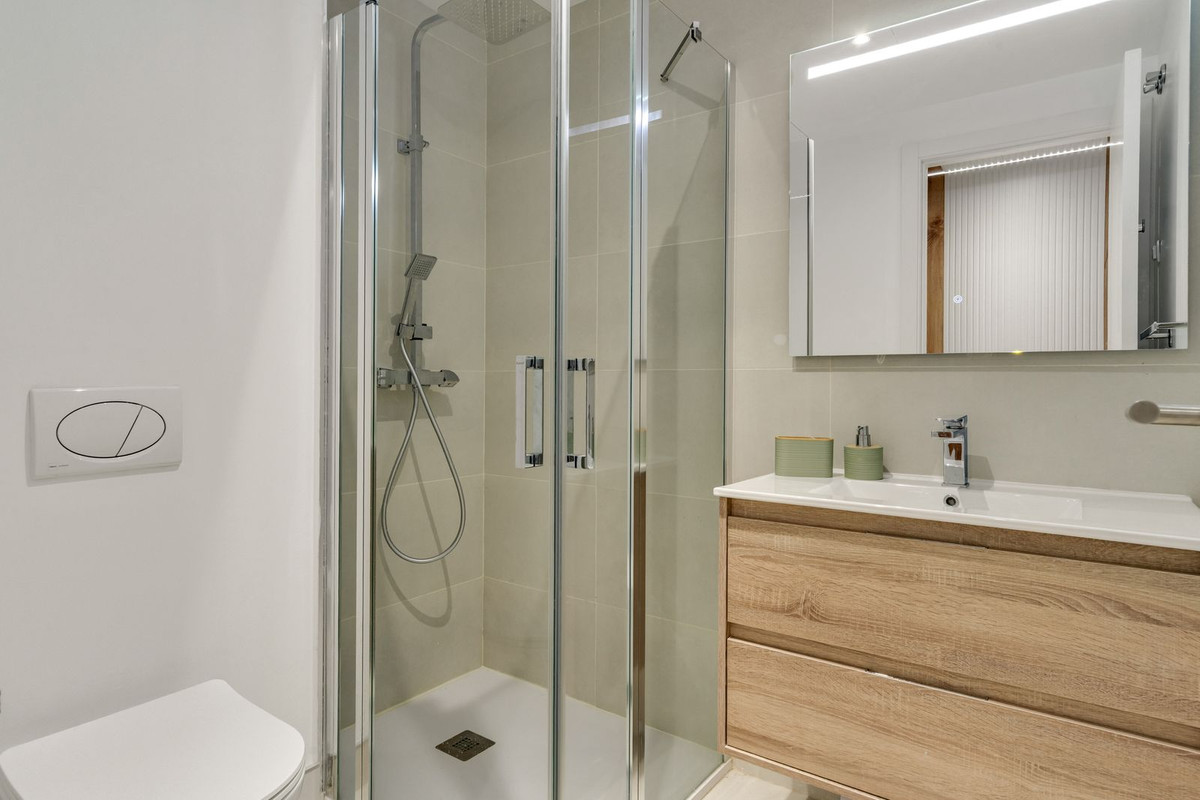 4 Bed Apartment for sale in Higueron Costa Del Sol, Málaga, Spain
