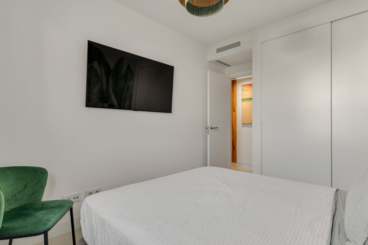 4 Bed Apartment for sale in Higueron Costa Del Sol, Málaga, Spain