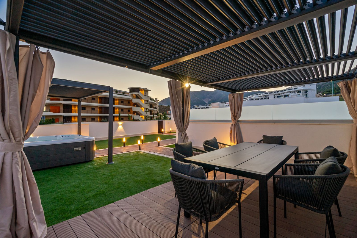 4 Bed Apartment for sale in Higueron Costa Del Sol, Málaga, Spain