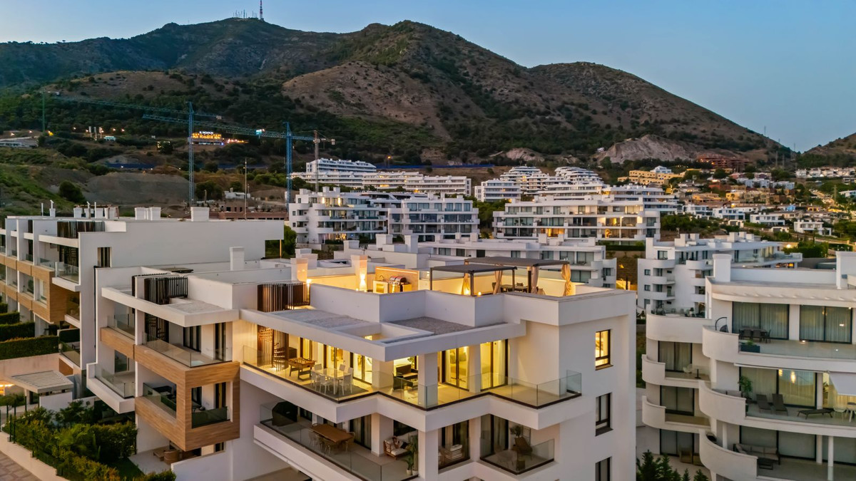 4 Bed Apartment for sale in Higueron Costa Del Sol, Málaga, Spain