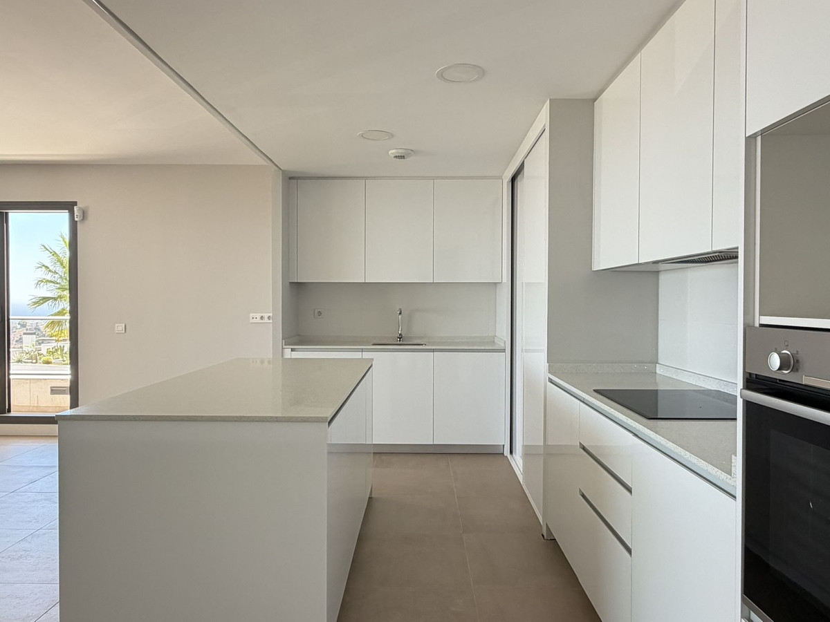 Se vende Apartamento Planta Media de 3 dormitorios en Costa Del Sol, Málaga, España
