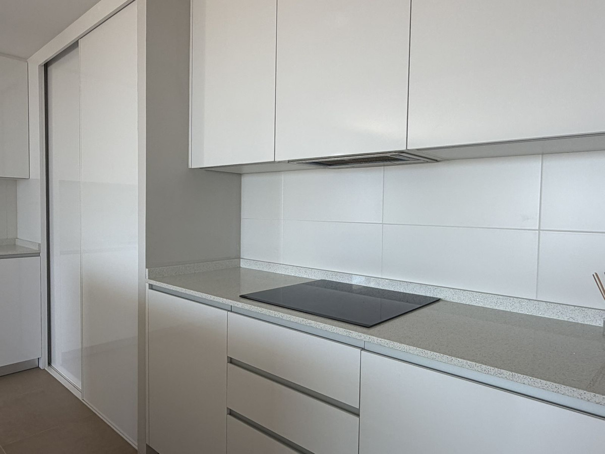 Se vende Apartamento Planta Media de 3 dormitorios en Costa Del Sol, Málaga, España