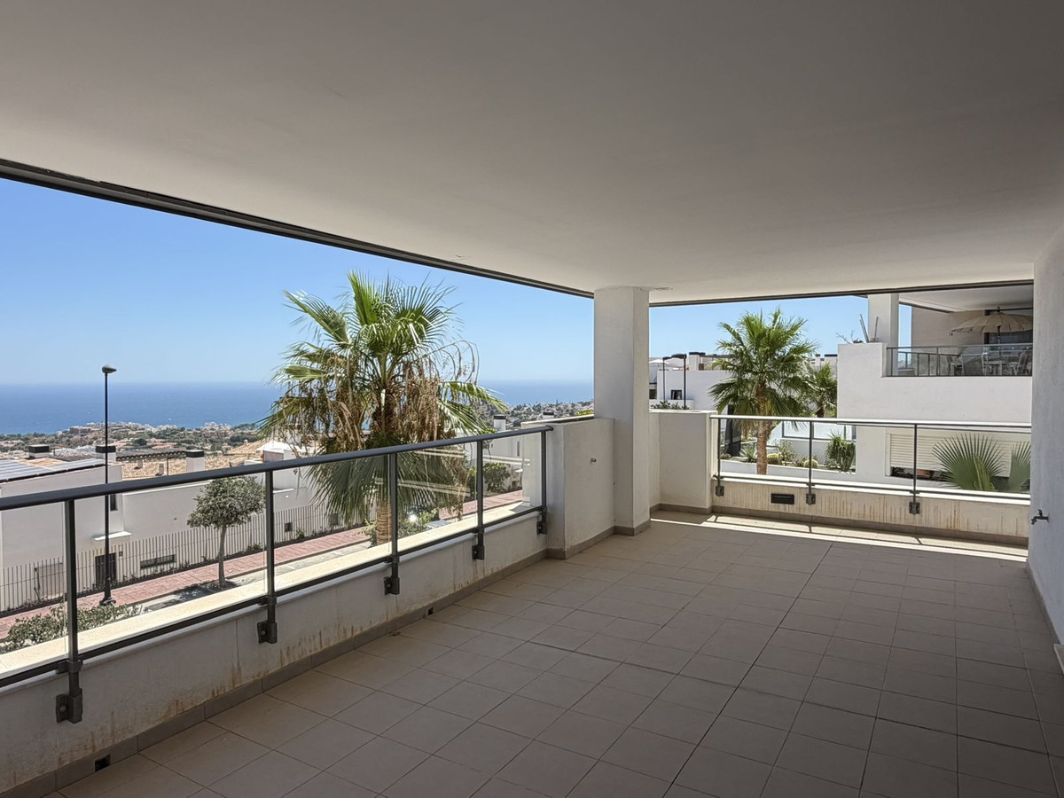 Se vende Apartamento Planta Media de 3 dormitorios en Costa Del Sol, Málaga, España