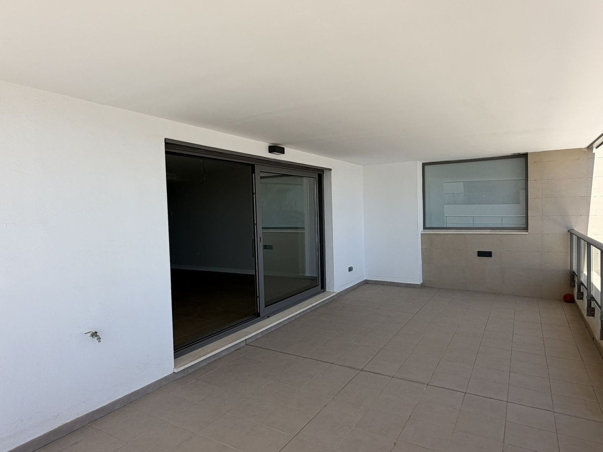 Se vende Apartamento Planta Media de 3 dormitorios en Costa Del Sol, Málaga, España