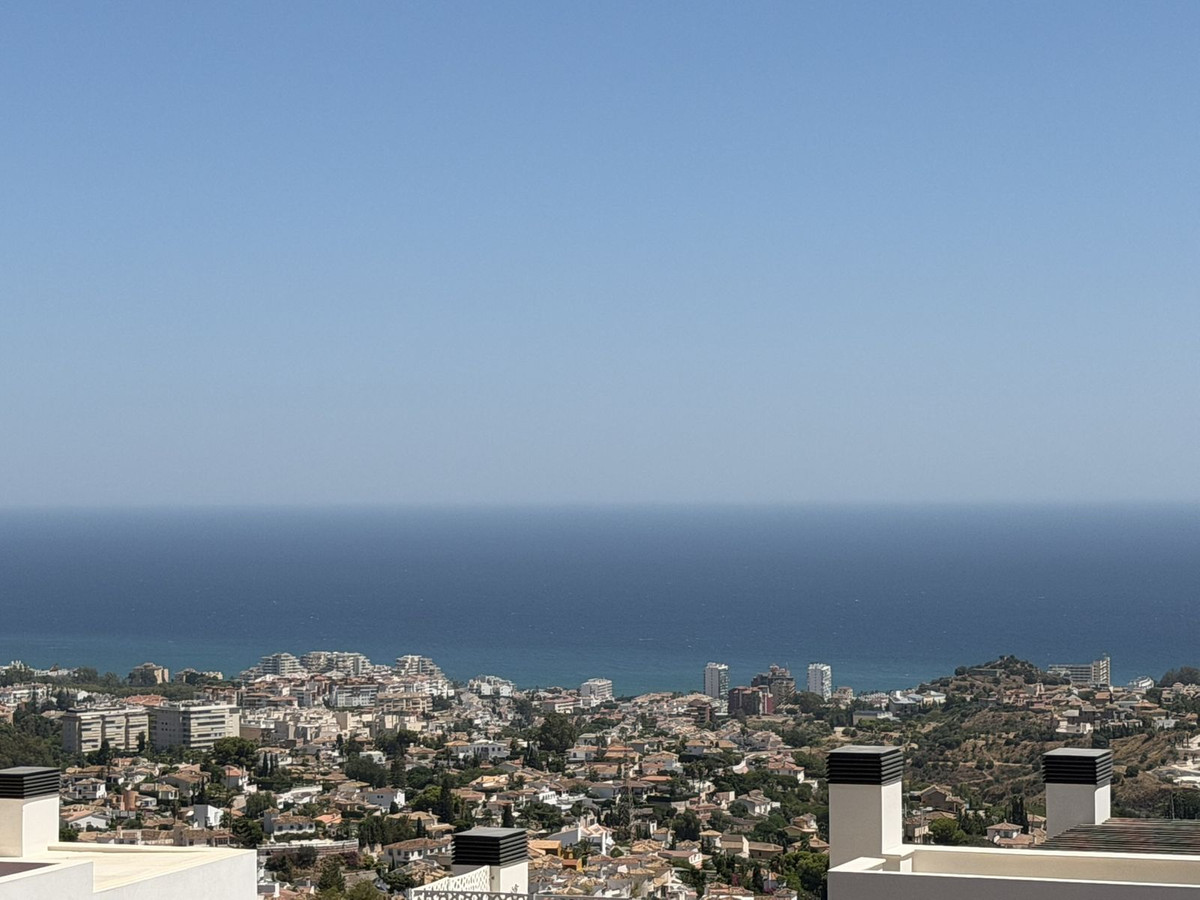 Se vende Apartamento Planta Media de 3 dormitorios en Costa Del Sol, Málaga, España