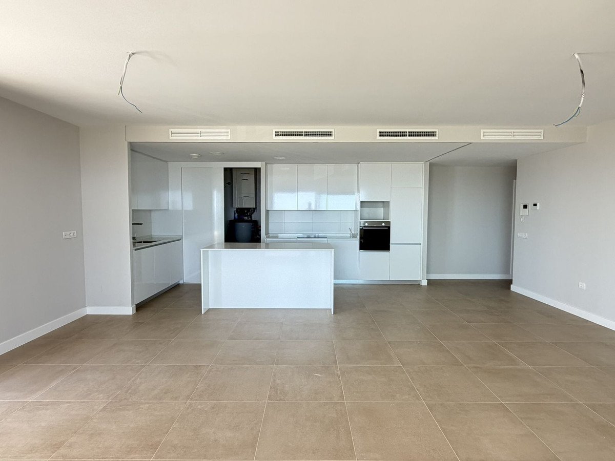 Se vende Apartamento Planta Media de 3 dormitorios en Costa Del Sol, Málaga, España