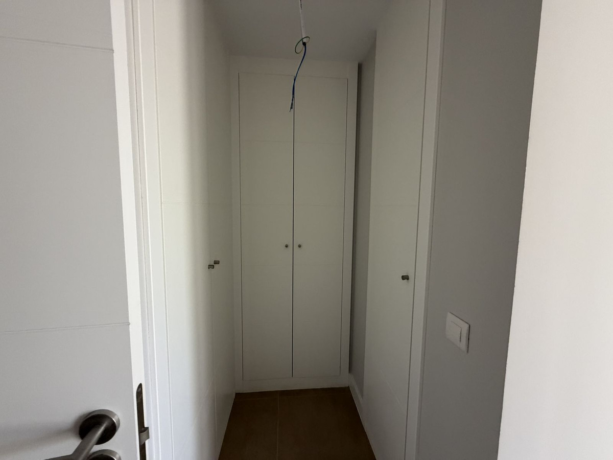 Se vende Apartamento Planta Media de 3 dormitorios en Costa Del Sol, Málaga, España