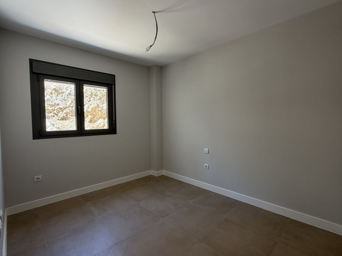 Se vende Apartamento Planta Media de 3 dormitorios en Costa Del Sol, Málaga, España