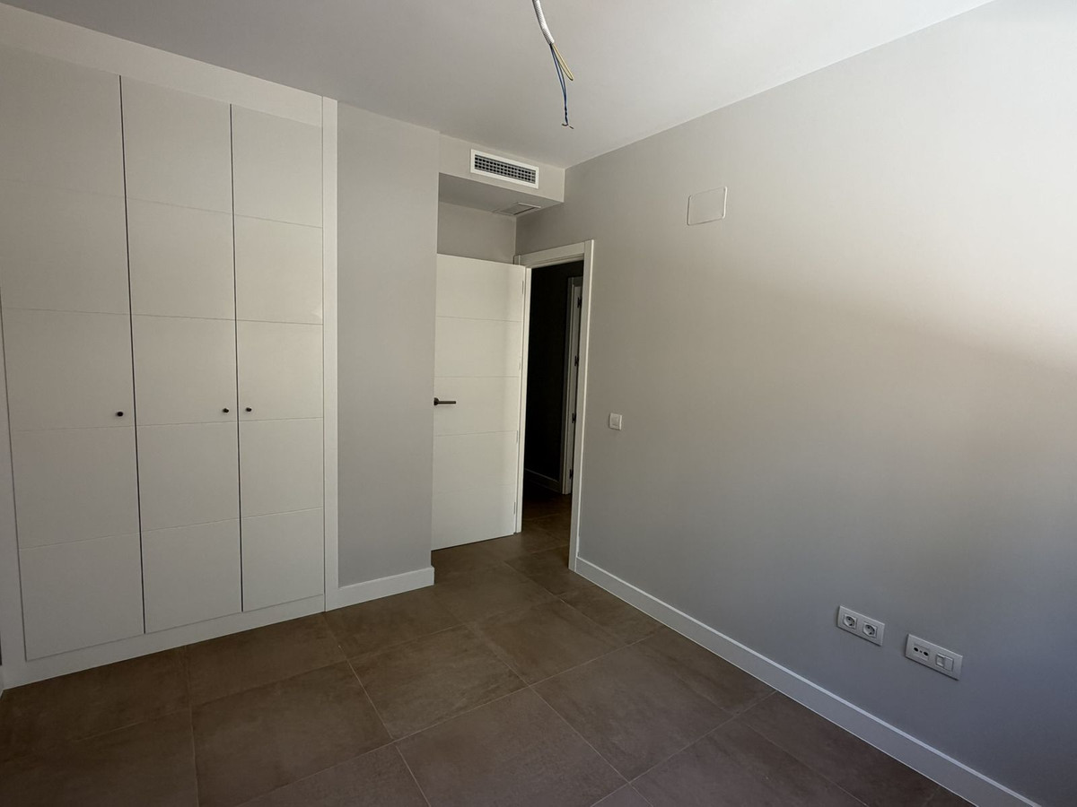 Se vende Apartamento Planta Media de 3 dormitorios en Costa Del Sol, Málaga, España