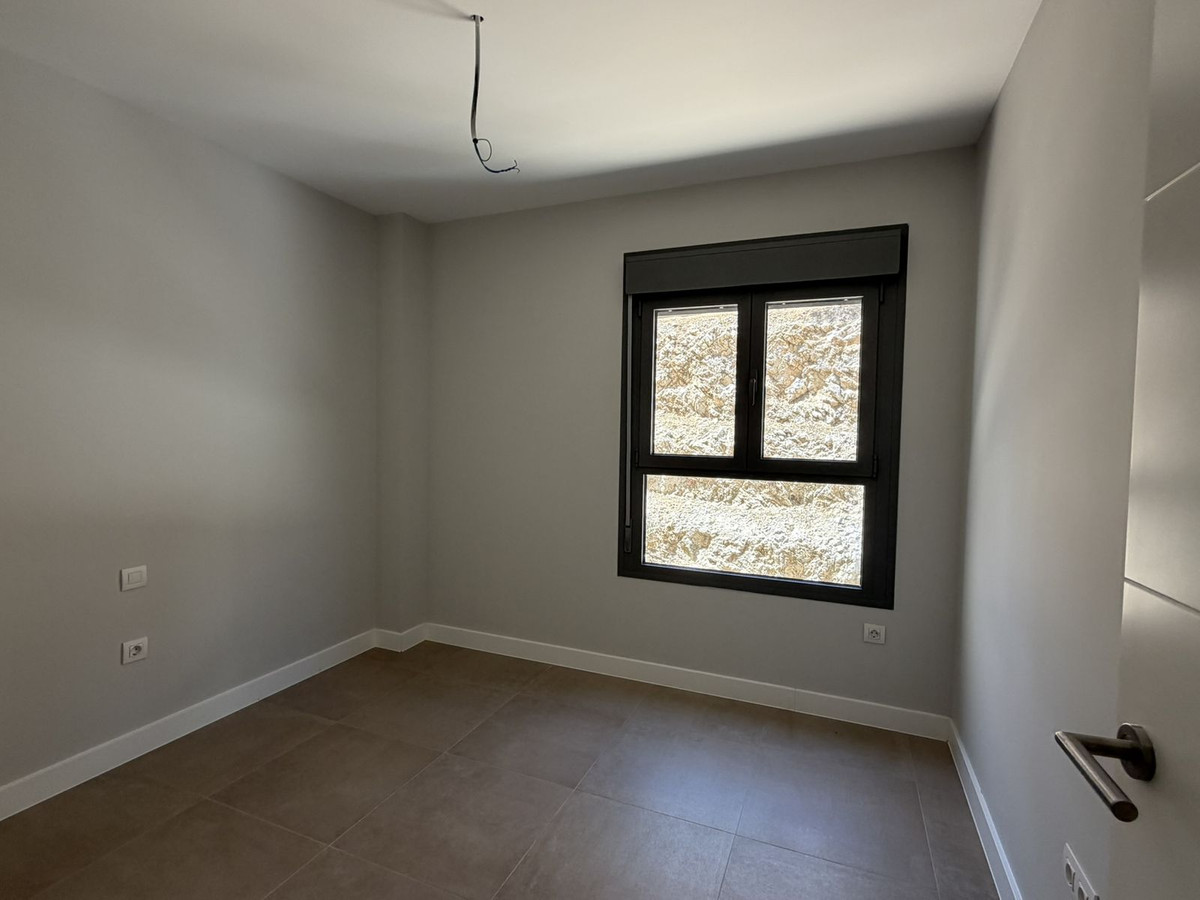 Se vende Apartamento Planta Media de 3 dormitorios en Costa Del Sol, Málaga, España