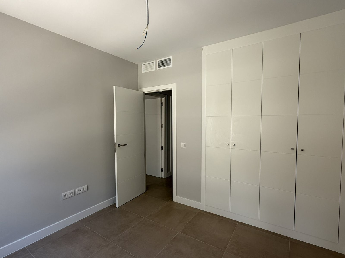 Se vende Apartamento Planta Media de 3 dormitorios en Costa Del Sol, Málaga, España
