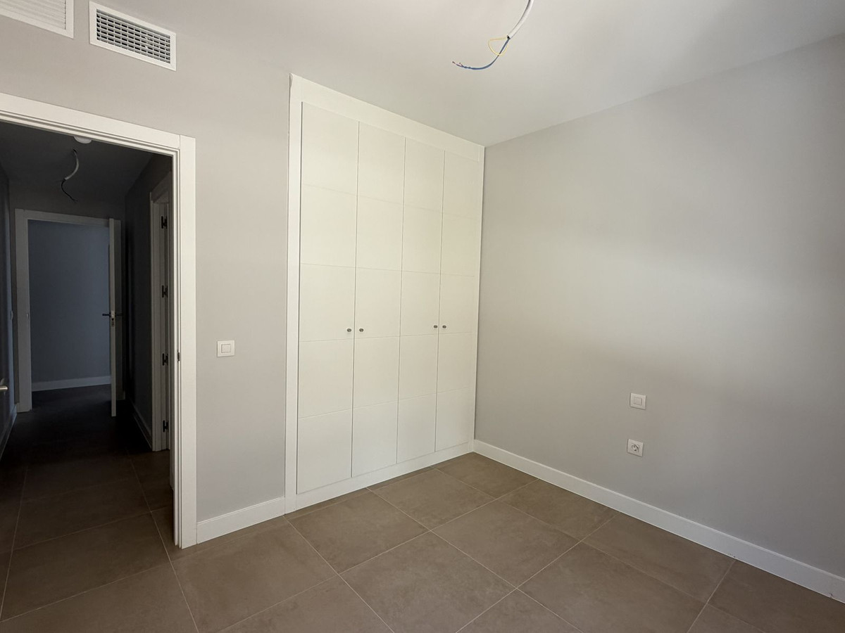 Se vende Apartamento Planta Media de 3 dormitorios en Costa Del Sol, Málaga, España