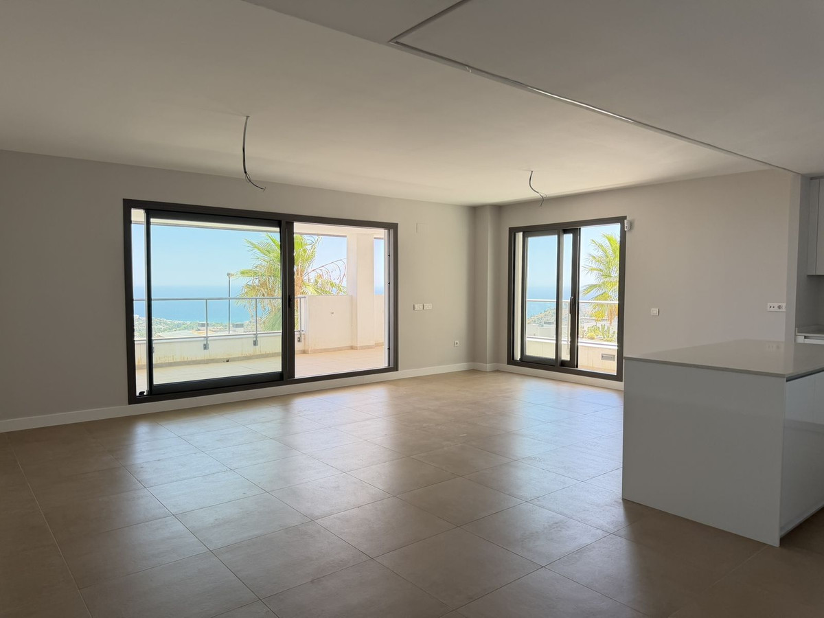 Se vende Apartamento Planta Media de 3 dormitorios en Costa Del Sol, Málaga, España