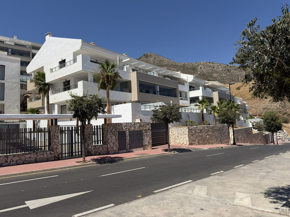 Se vende Apartamento Planta Media de 3 dormitorios en Costa Del Sol, Málaga, España