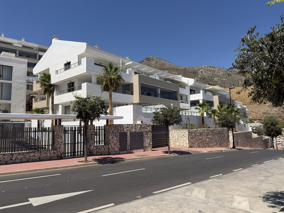 Se vende Apartamento Planta Media de 3 dormitorios en Costa Del Sol, Málaga, España
