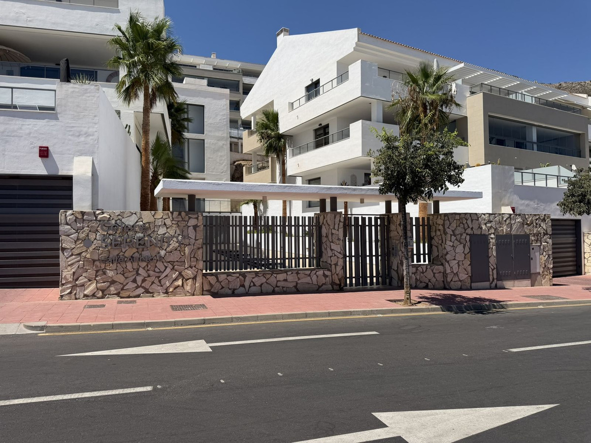 Se vende Apartamento Planta Media de 3 dormitorios en Costa Del Sol, Málaga, España